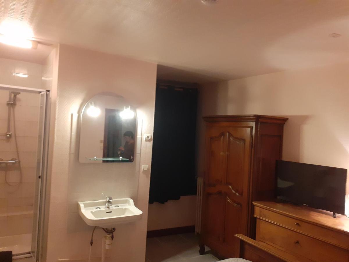 Le Grand Cerf Hotel Nonancourt Екстериор снимка