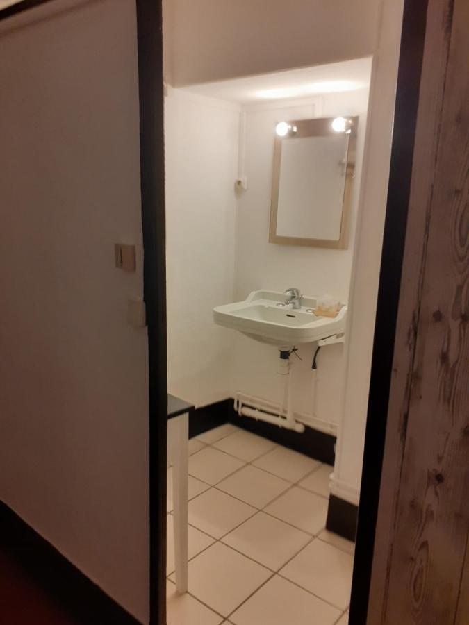 Le Grand Cerf Hotel Nonancourt Екстериор снимка