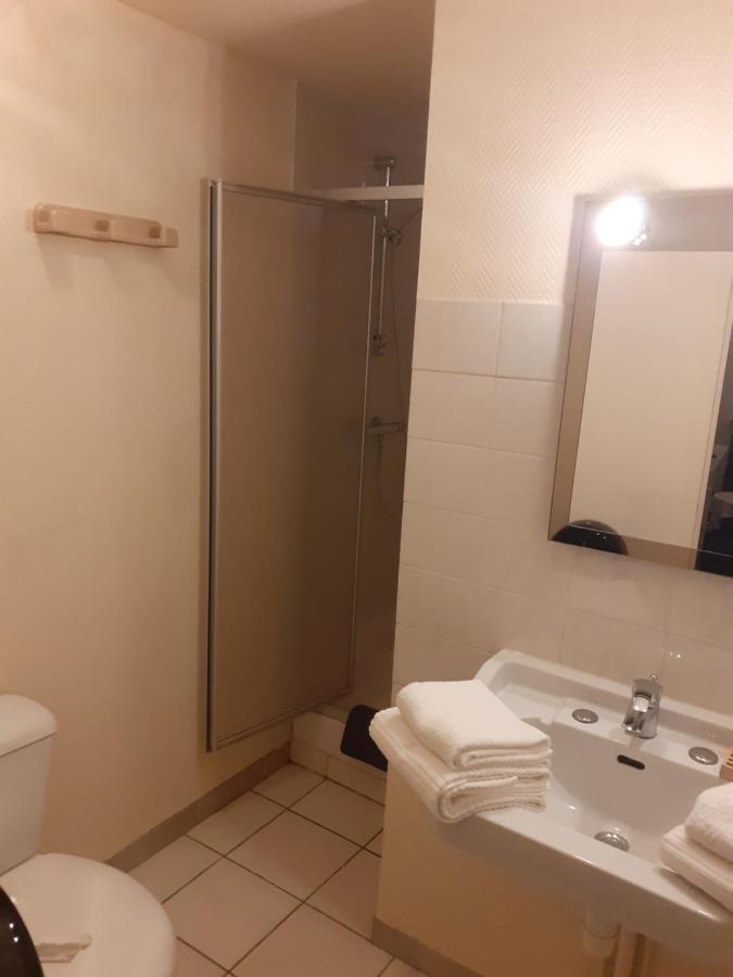 Le Grand Cerf Hotel Nonancourt Екстериор снимка