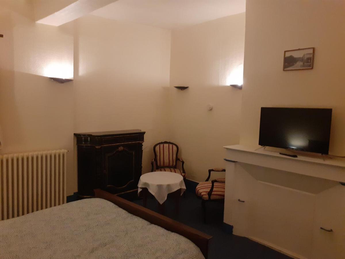Le Grand Cerf Hotel Nonancourt Екстериор снимка